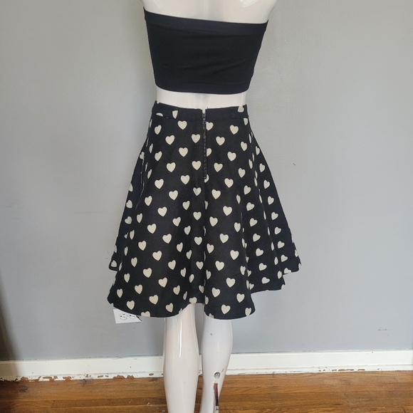 Alice + Olivia Heart Print Circle Skirt, GUC, Size S - Picture 4 of 9